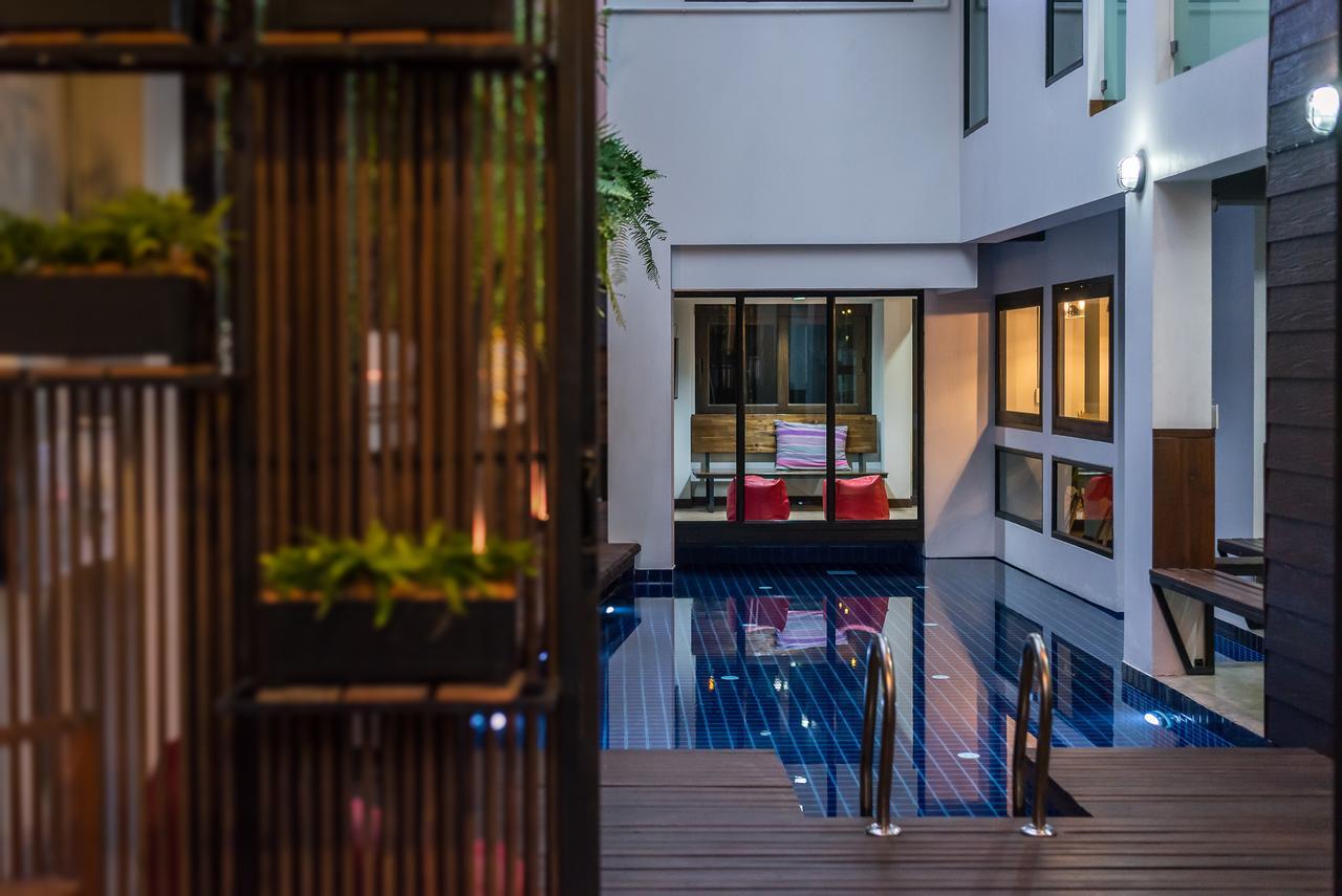 33 Poshtel (Adults Only) Otel Chiang Mai Dış mekan fotoğraf