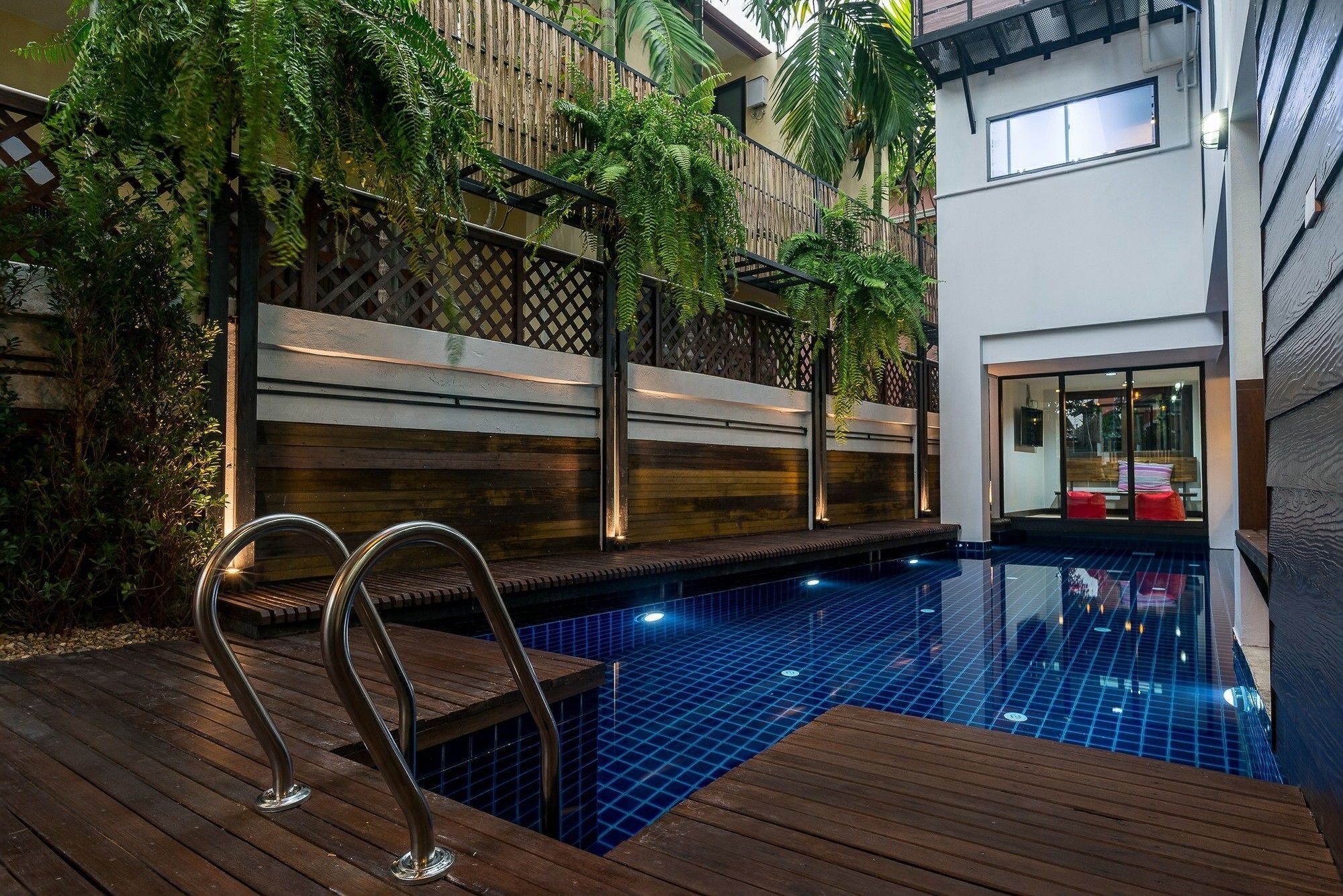 33 Poshtel (Adults Only) Otel Chiang Mai Dış mekan fotoğraf
