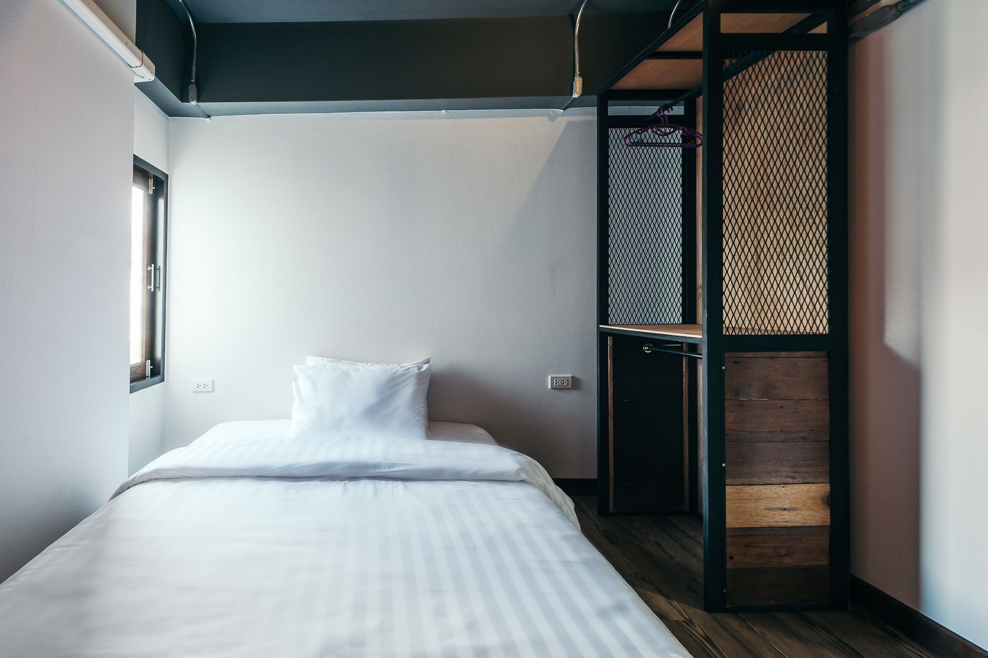 33 Poshtel (Adults Only) Otel Chiang Mai Dış mekan fotoğraf