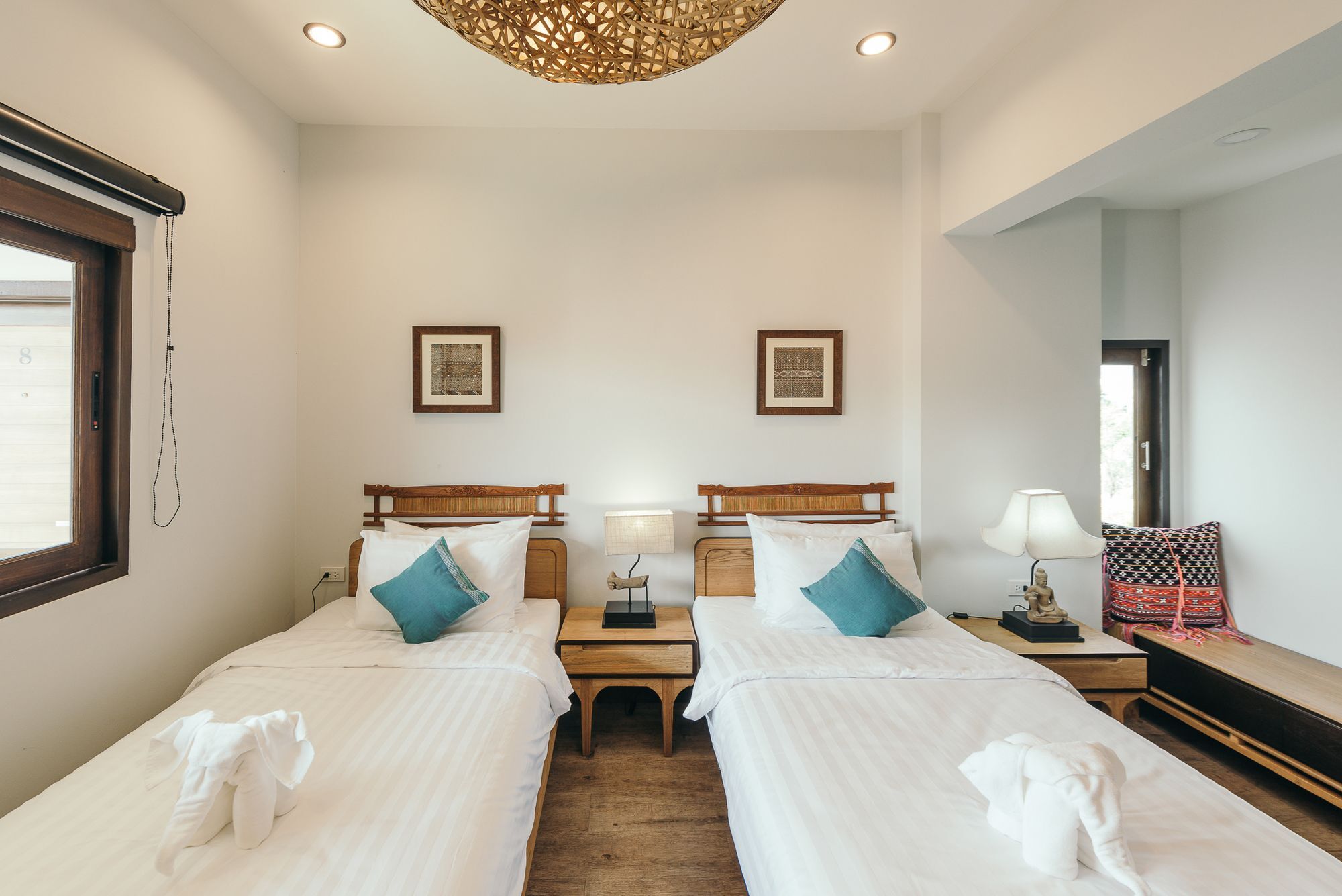 33 Poshtel (Adults Only) Otel Chiang Mai Dış mekan fotoğraf